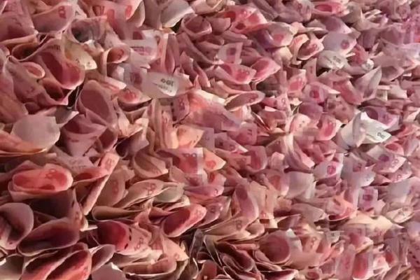 Research shows that volunteering improves mental health and happiness