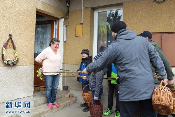 A study showed that drinking black tea can help lower cholesterol levels in adults
