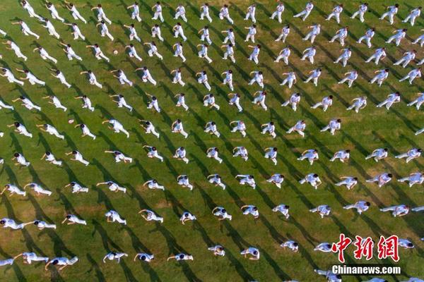 A construction company finished building a new apartment complex with 150 units