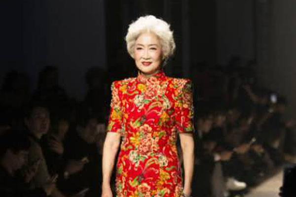 A local business association organized a workshop for small business owners on marketing