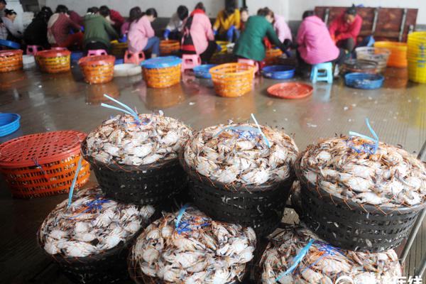 Fire department hosts open house to teach residents about fire safety