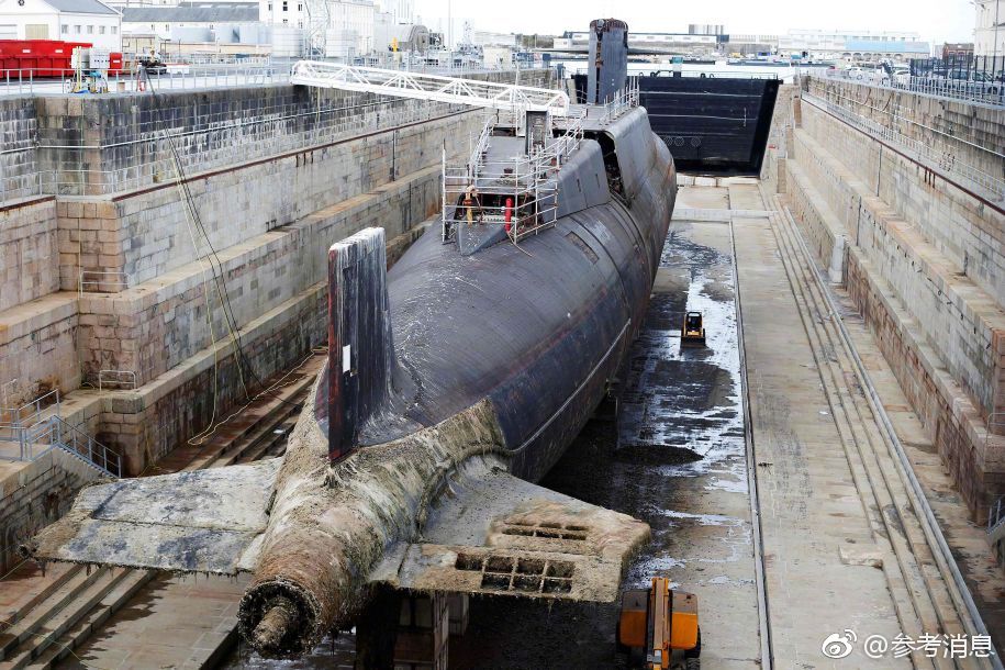 Volunteers organized a clean-up activity to remove garbage from the local river