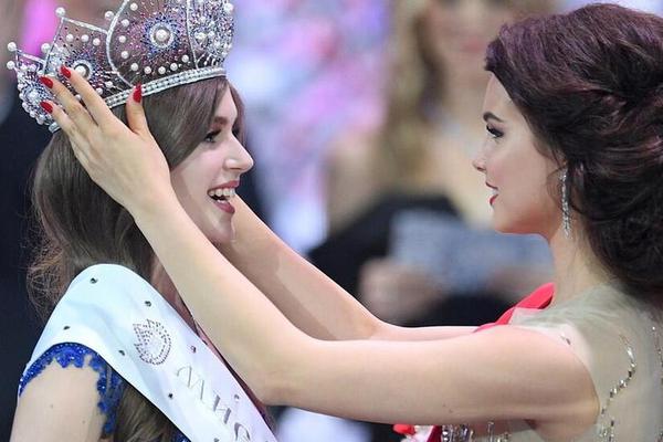 The city hosted a global summit on renewable energy attended by world leaders