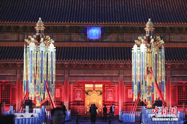 A golfer won a tournament by three strokes after a strong final round