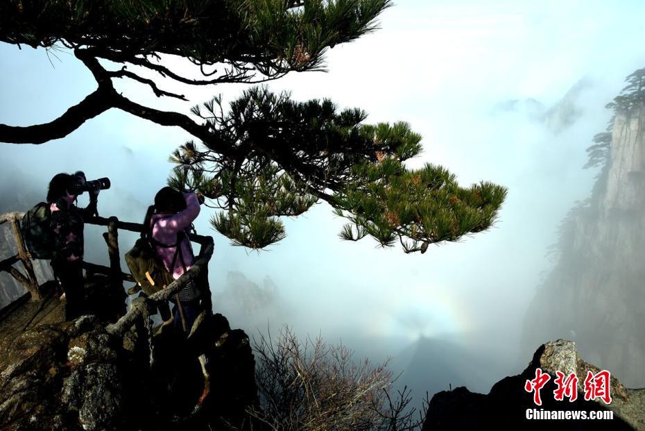 Consumer confidence index rose by 5 points in October indicating improved optimism about the economic outlook