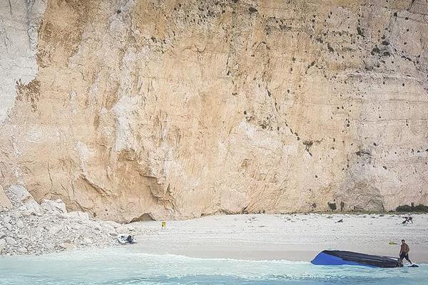Researchers found that eating a balanced breakfast helps students stay focused during class