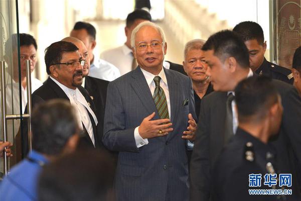 A study showed that online courses can help working adults earn college degrees faster