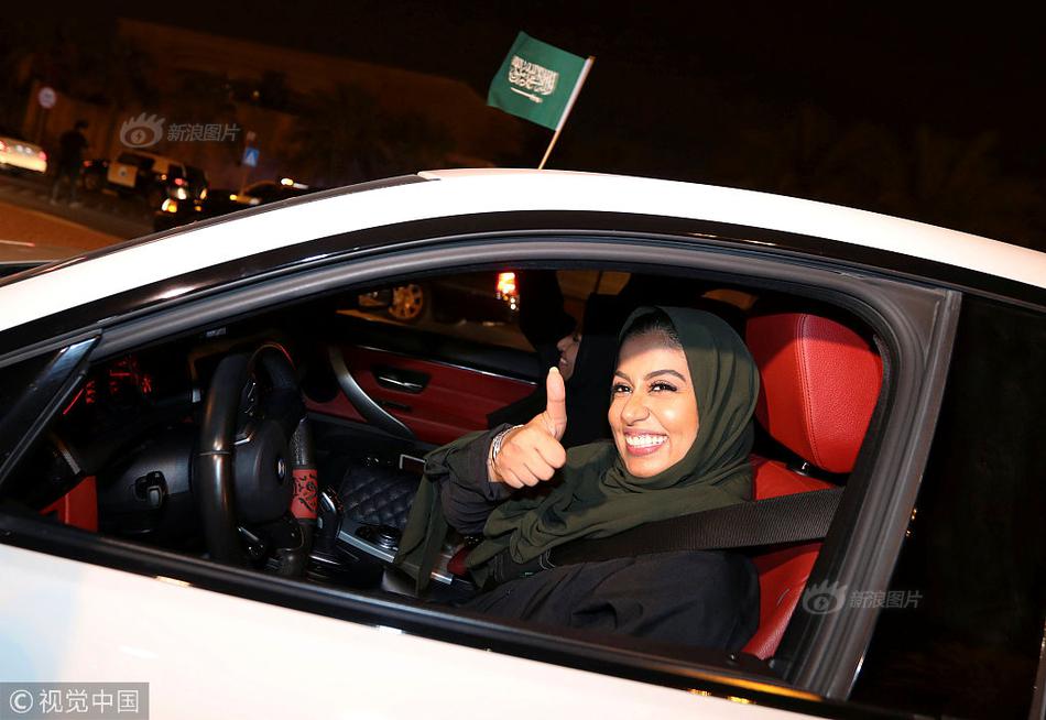 Scientists developed a new type of solar panel that is more efficient than current models