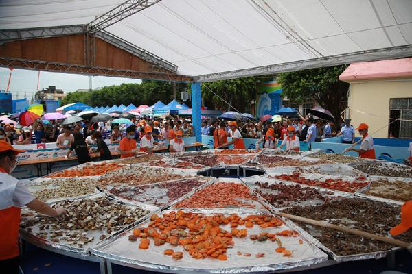 A community organized a 