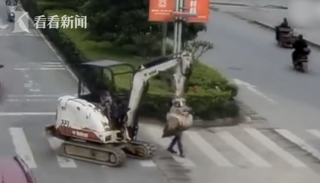A school started a gardening club that grew vegetables for the school cafeteria