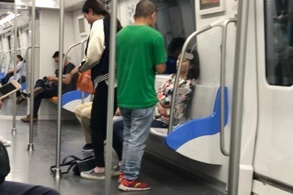 A tech company announced a partnership with a car manufacturer to develop self - driving cars