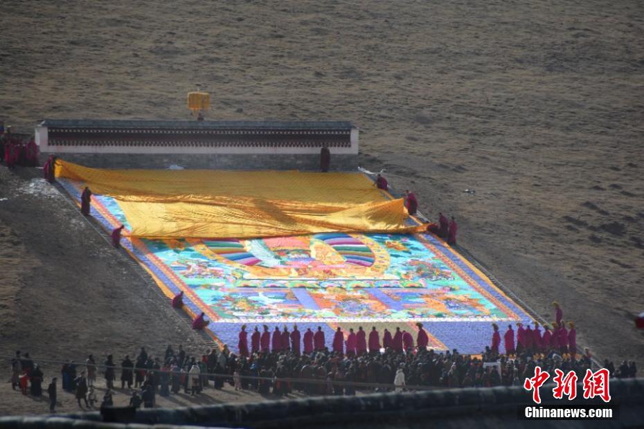 The city council approved plans to build a new light rail system connecting downtown to the suburbs