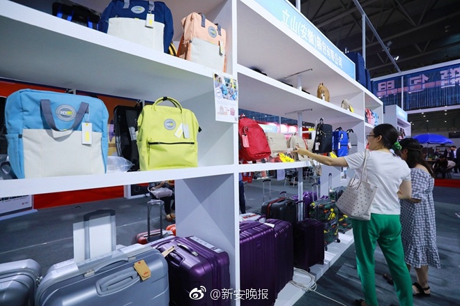 A new survey found 75% of people prefer shopping in physical stores over online shopping