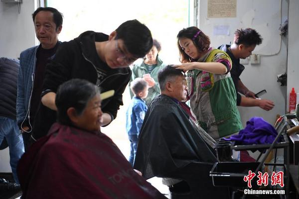 A major airline announced plans to add more flights to popular vacation destinations