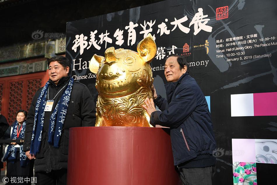 A taxi company added electric vehicles to its fleet to reduce carbon emissions