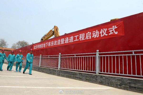 A national park started a guided tour program led by park rangers
