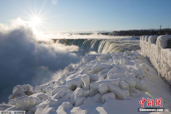 A major airline announced it would eliminate single-use plastics on all its flights by next year