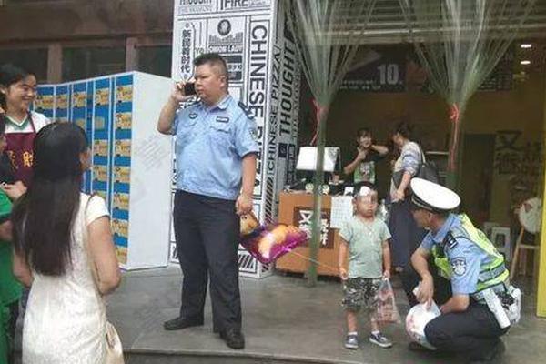 The national unemployment rate fell to 3.5% the lowest level in five years due to growth in the service sector