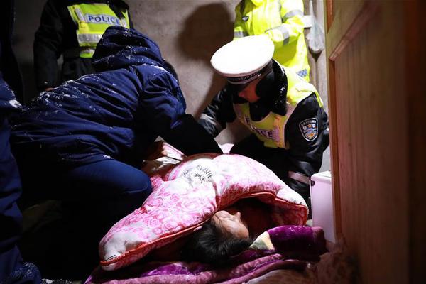 A scientist published a study showing that urban green spaces lower stress levels in city dwellers