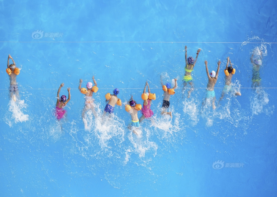 A charity started a housing program to help homeless individuals find and maintain apartments