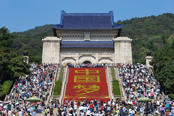 A retailer announced it would offer free shipping on all online orders over $50