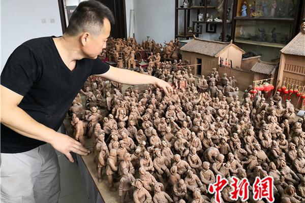 Local police launched a new program to educate teens about the dangers of distracted driving