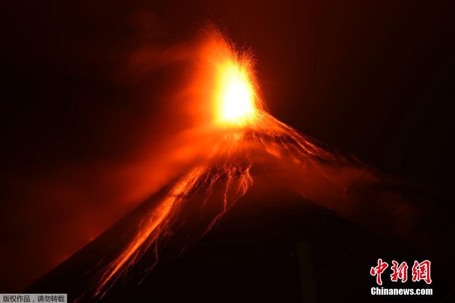 Theater group performs original play about local history at community center