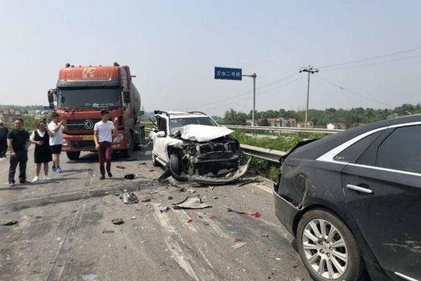 Art gallery showcases works by local artists with disabilities