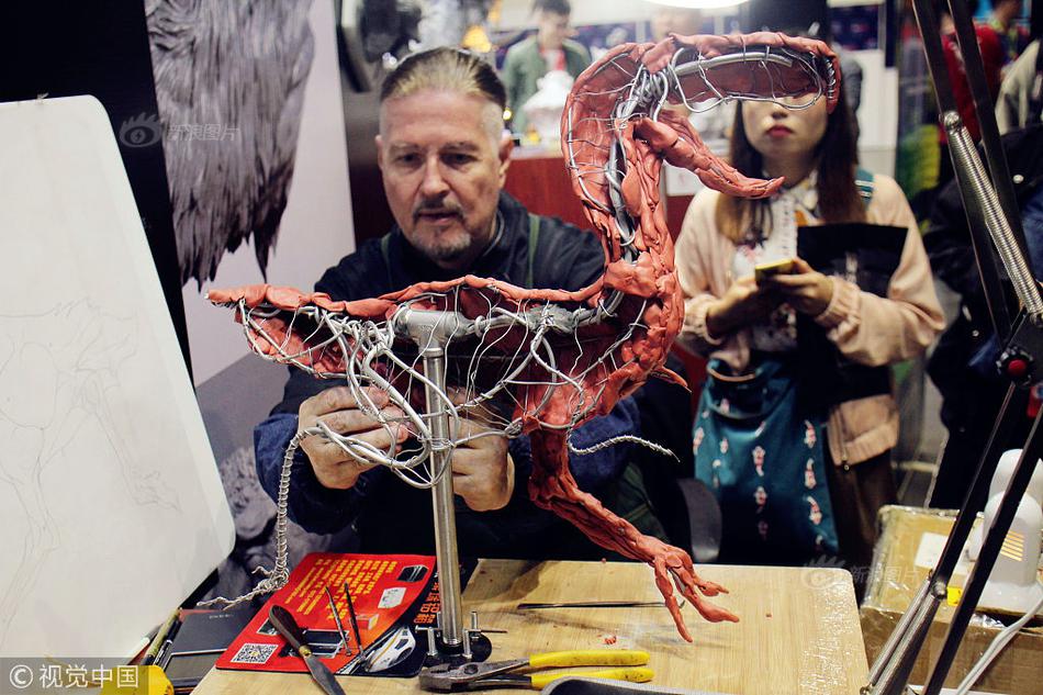 A city started planting trees along streets to reduce air pollution