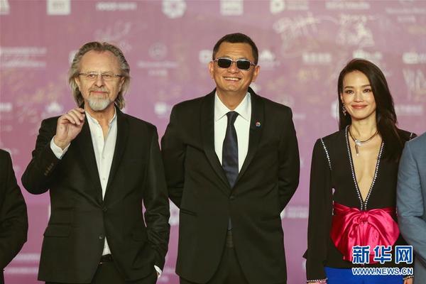 A tech company unveiled a virtual reality headset for use in schools and museums