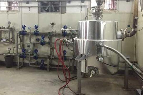 A major airline offered discounted tickets for travelers who book early