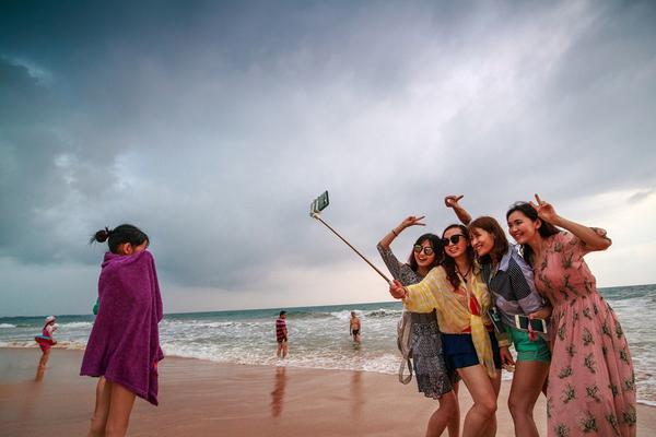 A construction company used sustainable building materials to construct a new office building