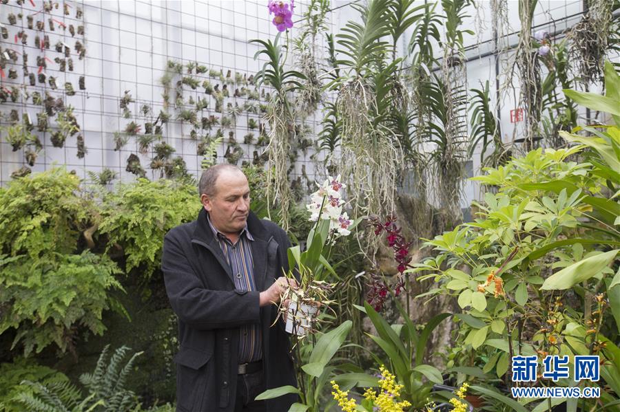 The school district changed the school start time to allow students more sleep