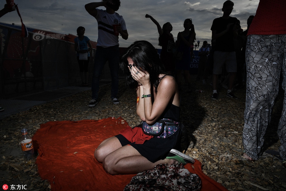 Coast guard rescues boaters stranded in stormy waters