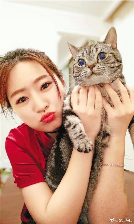 A professional basketball player signed a four-year contract worth $190 million with a new team