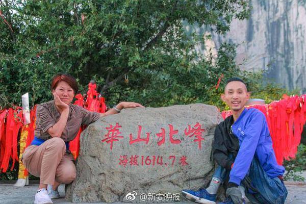 A bookstore hosted a poetry night where local poets read their work to an audience