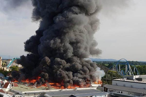 A popular online retailer offered free shipping for all orders during a special sale