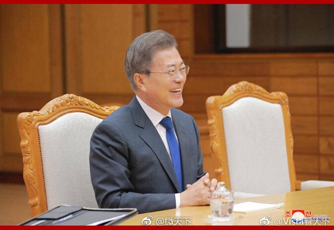 The local zoo offered special educational programs for school groups