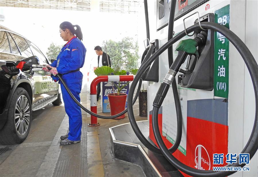 Farmers market introduces weekly cooking demonstrations using local produce