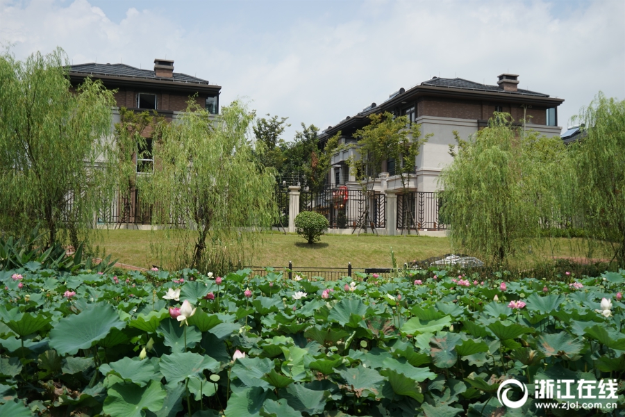 A major bookstore announced plans to host author events throughout the year