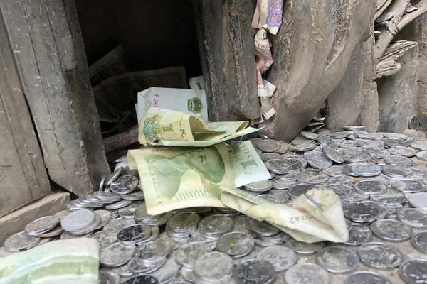 A public library announced it will loan out power tools and gardening equipment to residents