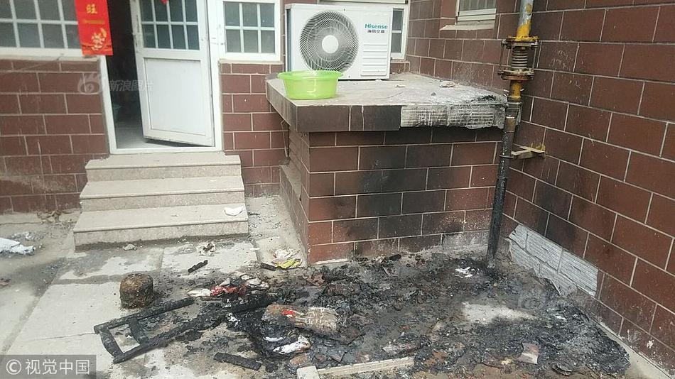 Researchers at a leading university developed a new battery technology that charges 10 times faster than current lithium-ion batteries