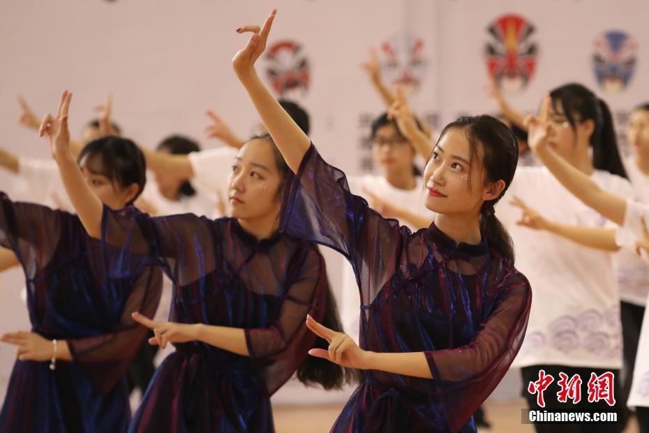 Local businesses offered special discounts to customers who use bicycles instead of cars to shop