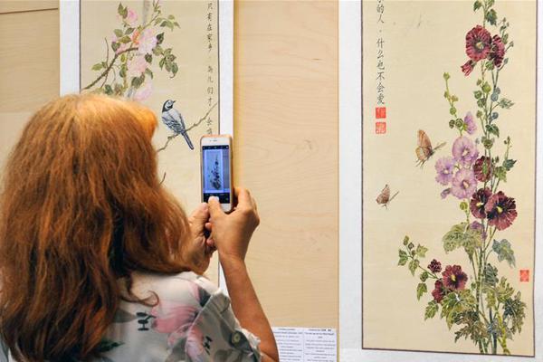 A major airline announced plans to replace older planes with more fuel-efficient models