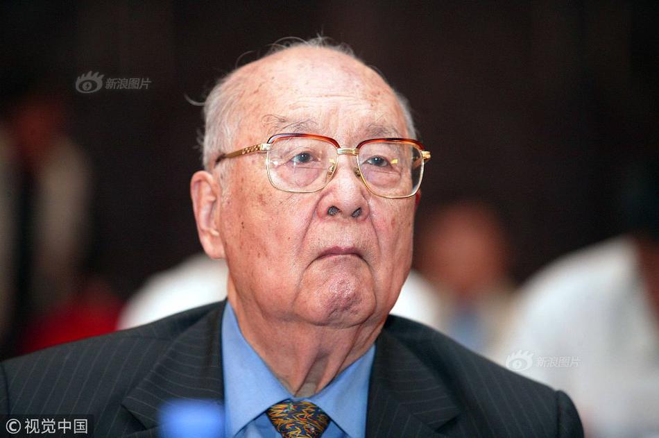 A tech startup created an app that helps users find local second-hand stores