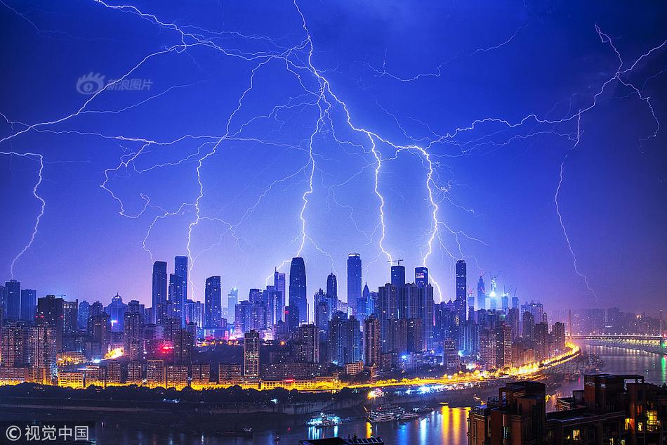 A university research team developed a new battery that charges in 15 minutes and lasts longer