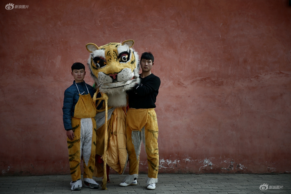 A research study revealed that reading printed books improves comprehension better than e books for some people