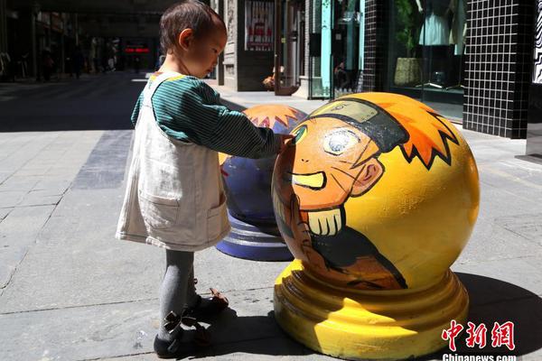 A major airline offered discounted tickets for early bookings