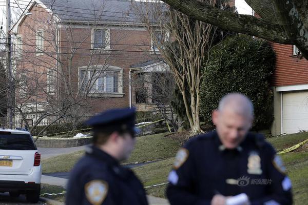 Research finds that drinking chamomile tea improves sleep quality in seniors