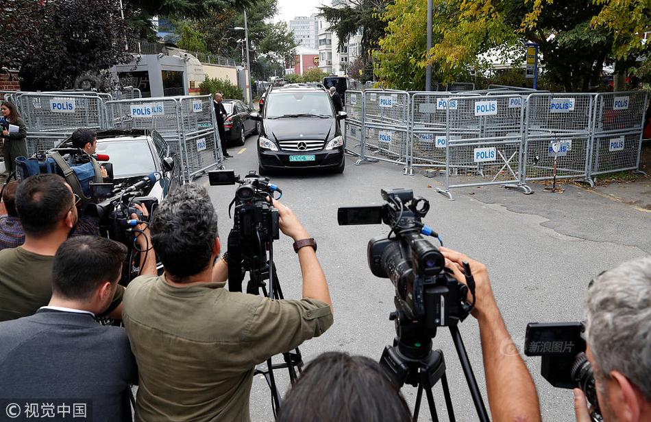 Researchers found that eating a handful of berries daily can improve brain function in older adults